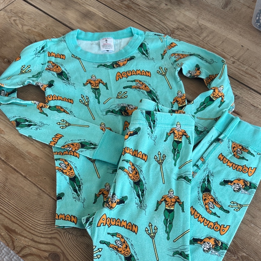 Hanna Andersson Aquaman Kids Pajama Set - Teal Printed set size 6-7